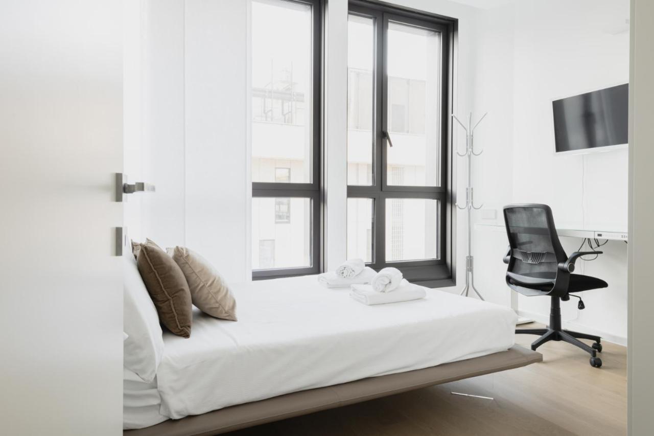 Easylife - Lussuosa Dimora Con Rooftop Condominiale Vista Duomo ميلان المظهر الخارجي الصورة
