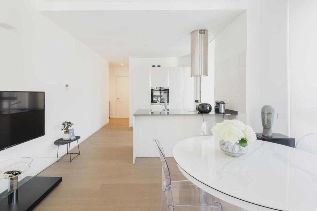 Easylife - Lussuosa Dimora Con Rooftop Condominiale Vista Duomo ميلان المظهر الخارجي الصورة