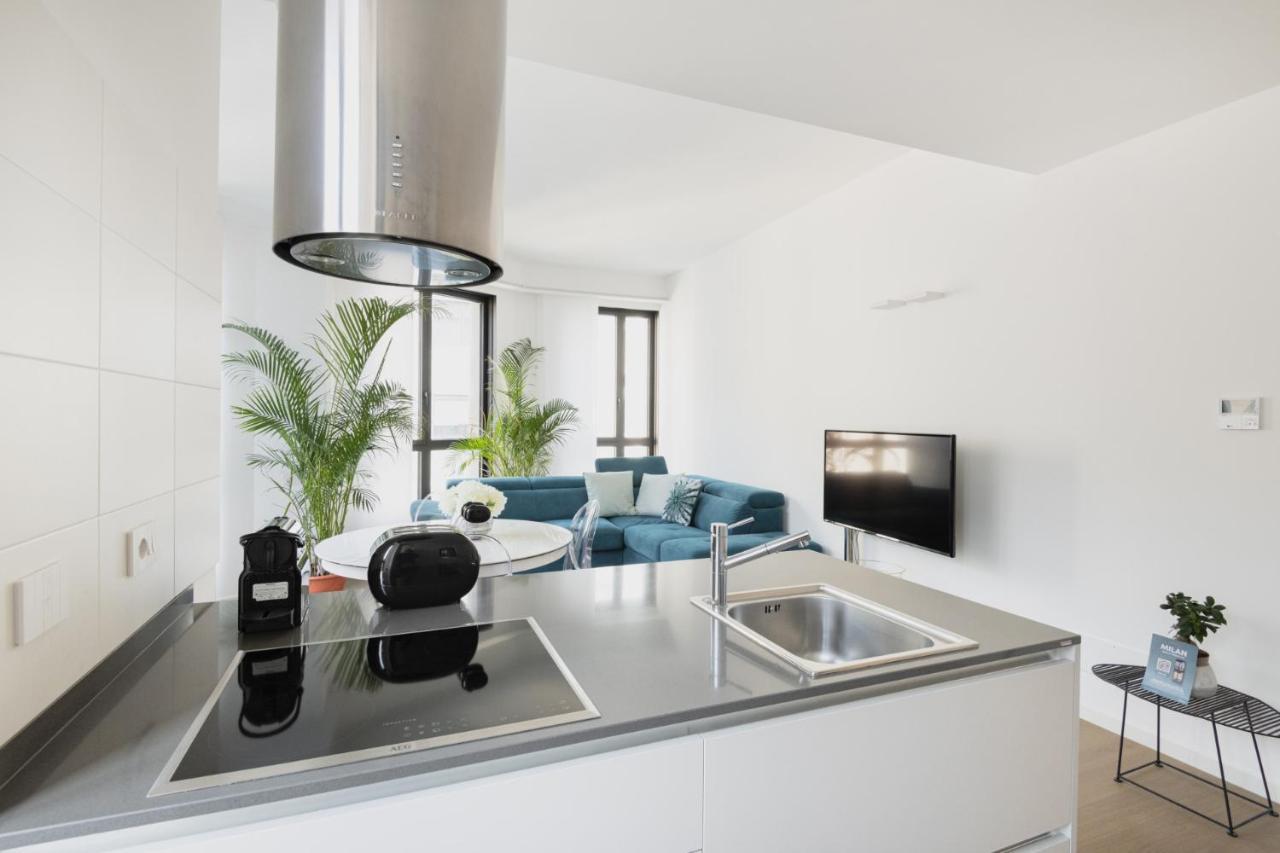 Easylife - Lussuosa Dimora Con Rooftop Condominiale Vista Duomo ميلان المظهر الخارجي الصورة